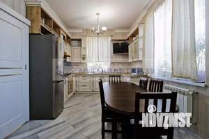 Дом 332м&sup2;, 2-этажный, участок 7 сот.  