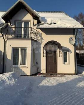 Дом 140м&sup2;, 2-этажный, участок 4 сот.  