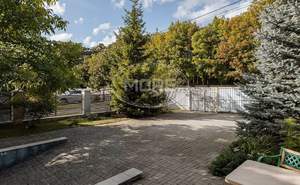 Дом 385м², 3-этажный, участок 9 сот.  