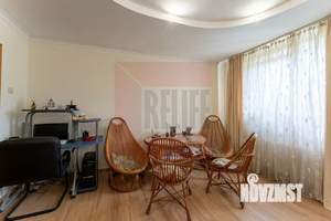 Коттедж 431м², 3-этажный, участок 6 сот.  