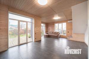 Дом 146м², 2-этажный, участок 5 сот.  