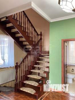 Дом 250м², 2-этажный, участок 6 сот.  