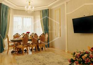 Дом 204м&sup2;, 2-этажный, участок 6 сот.  