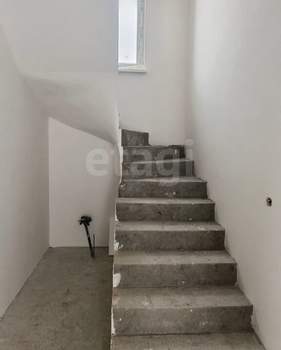 Дом 130м&sup2;, 2-этажный, участок 4 сот.  