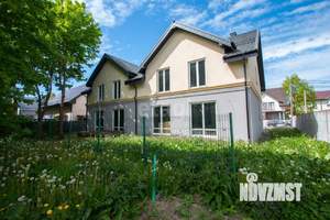 Таунхаус 210м², 3-этажный, участок 3 сот.  