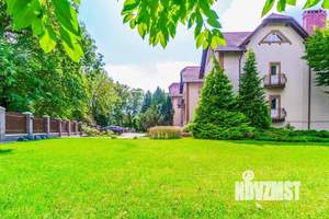 Таунхаус 339м&sup2;, 3-этажный, участок 4 сот.  