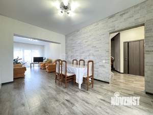 Дом 144м&sup2;, 2-этажный, участок 7 сот.  