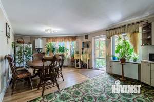 Дом 219м², 2-этажный, участок 14 сот.  