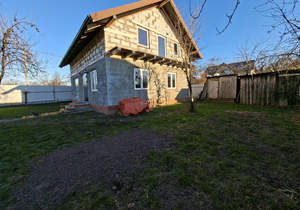 Дом 145м&sup2;, 2-этажный, участок 8 сот.  