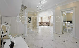 Дом 175м&sup2;, 3-этажный, участок 8 сот.  