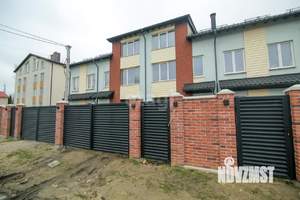 Таунхаус 205м&sup2;, 3-этажный, участок 2 сот.  