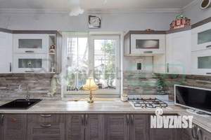Дом 150м², 3-этажный, участок 7 сот.  