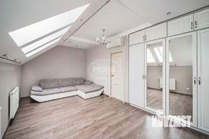 Таунхаус 220м², 3-этажный, участок 1 сот.  