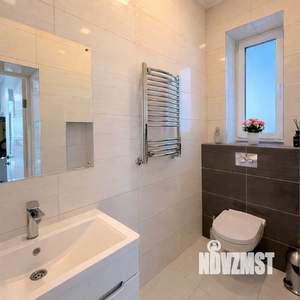 Дом 299м&sup2;, 2-этажный, участок 6 сот.  