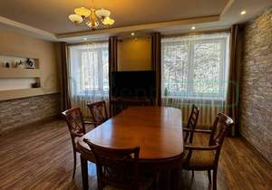 Дом 290м&sup2;, 3-этажный, участок 16 сот.  