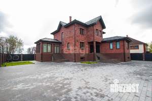 Дом 490м&sup2;, 4-этажный, участок 7 сот.  