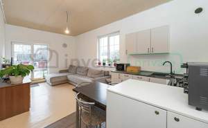 Дом 100м&sup2;, 2-этажный, участок 4 сот.  