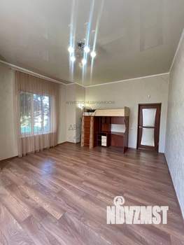 Дом 270м², 2-этажный, участок 6 сот.  