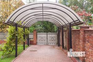 Дом 284м², 2-этажный, участок 6 сот.  