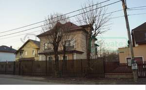 Дом 225м&sup2;, 3-этажный, участок 4 сот.  