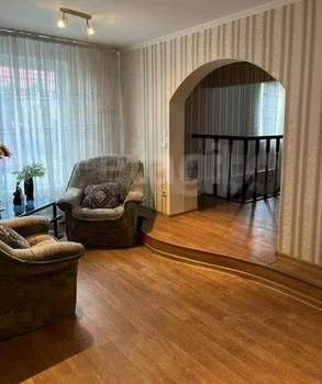 Дом 187м&sup2;, 2-этажный, участок 8 сот.  