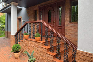 Дом 451м&sup2;, 2-этажный, участок 7 сот.  