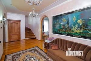 Дом 419м², 3-этажный, участок 17 сот.  