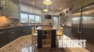 Дом 209м&sup2;, 2-этажный, участок 8 сот.  