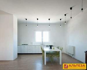 Дом 130м&sup2;, 3-этажный, участок 6 сот.  