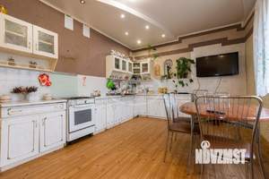 Дом 280м², 2-этажный, участок 5 сот.  