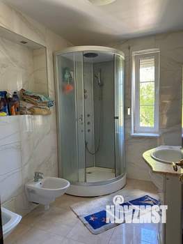 Дом 227м&sup2;, 2-этажный, участок 7 сот.  