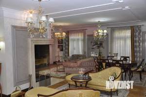 Дом 489м², 3-этажный, участок 6 сот.  