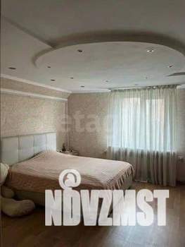 Дом 187м&sup2;, 2-этажный, участок 8 сот.  