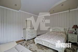 Дом 240м², 3-этажный, участок 6 сот.  