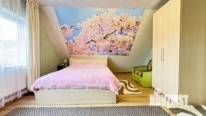 Дом 100м&sup2;, 2-этажный, участок 6 сот.  