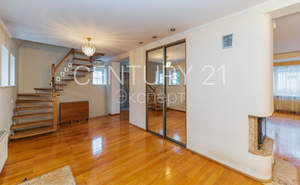 Дом 316м², 3-этажный, участок 11 сот.  