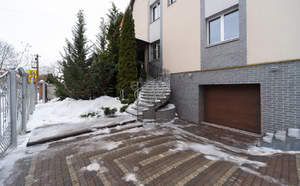 Дом 290м&sup2;, 4-этажный, участок 8 сот.  