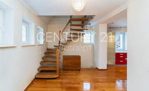 Дом 316м&sup2;, 2-этажный, участок 11 сот.  