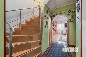 Дом 158м&sup2;, 3-этажный, участок 4 сот.  