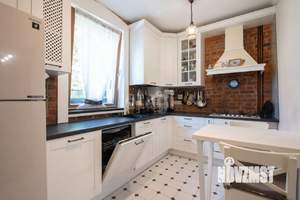 Дом 92м², 3-этажный, участок 4 сот.  