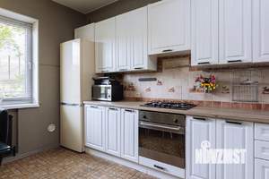 Дом 174м², 2-этажный, участок 10 сот.  