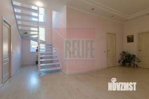 Дом 315м², 2-этажный, участок 10 сот.  