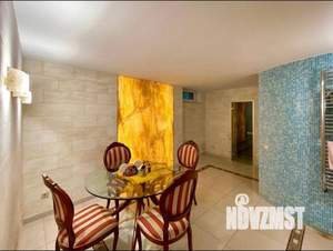 Дом 489м&sup2;, 3-этажный, участок 6 сот.  