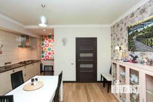 Таунхаус 165м&sup2;, 3-этажный, участок 1 сот.  