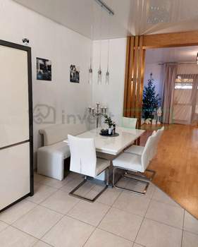 Дом 160м&sup2;, 3-этажный, участок 2 сот.  