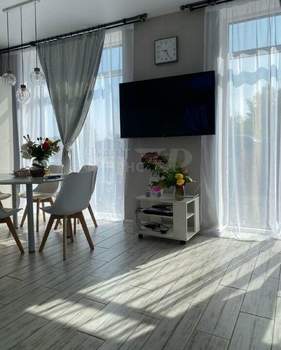 Дом 63м&sup2;, 1-этажный, участок 10 сот.  