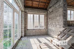 Дом 270м&sup2;, 2-этажный, участок 7 сот.  