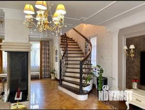 Дом 489м&sup2;, 3-этажный, участок 6 сот.  