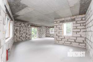 Дом 265м&sup2;, 2-этажный, участок 5 сот.  