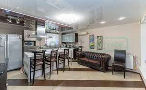 Дом 224м&sup2;, 3-этажный, участок 7 сот.  